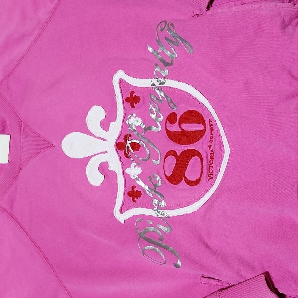 VINTAGE VS PINK 2006 EMBROIDERED FLEUR-DE-LIS SILVER SHINE PINK ROYALTY …